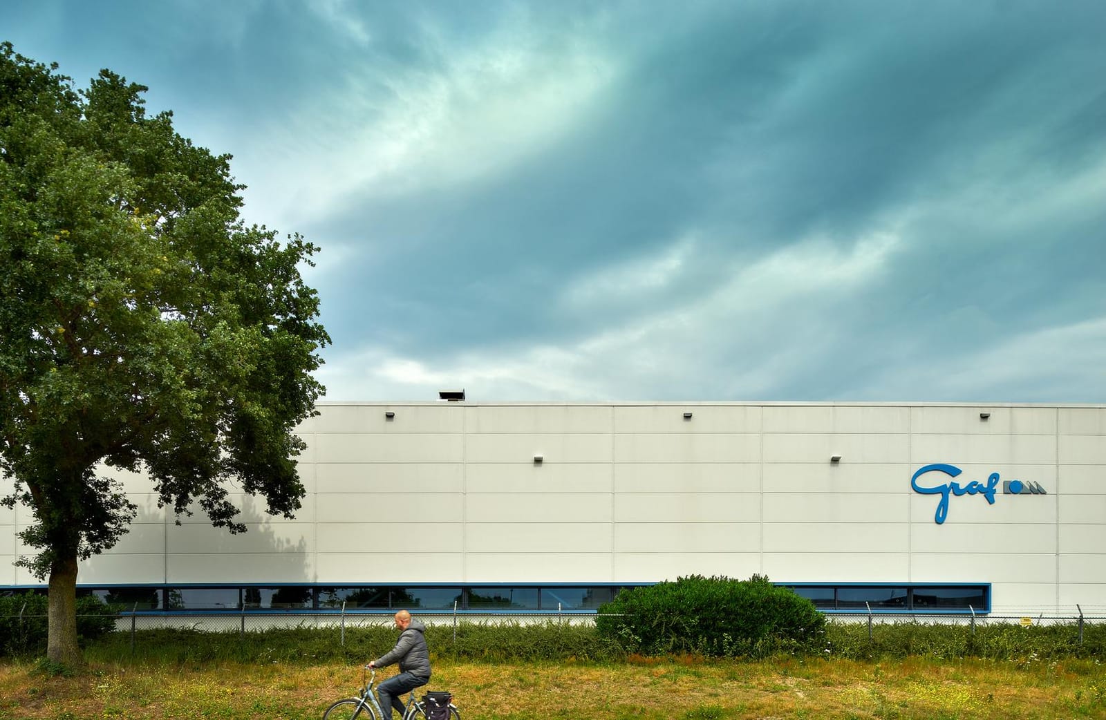 Graf Holland – Ipar és logisztika